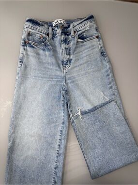 Women's Light Wash High-Rise Straight Jeans